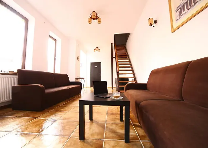 Bliss - Parliament 3*